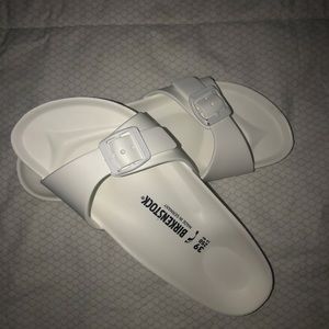 NEW *NEVER WORN White Birkenstock sandals size 8!